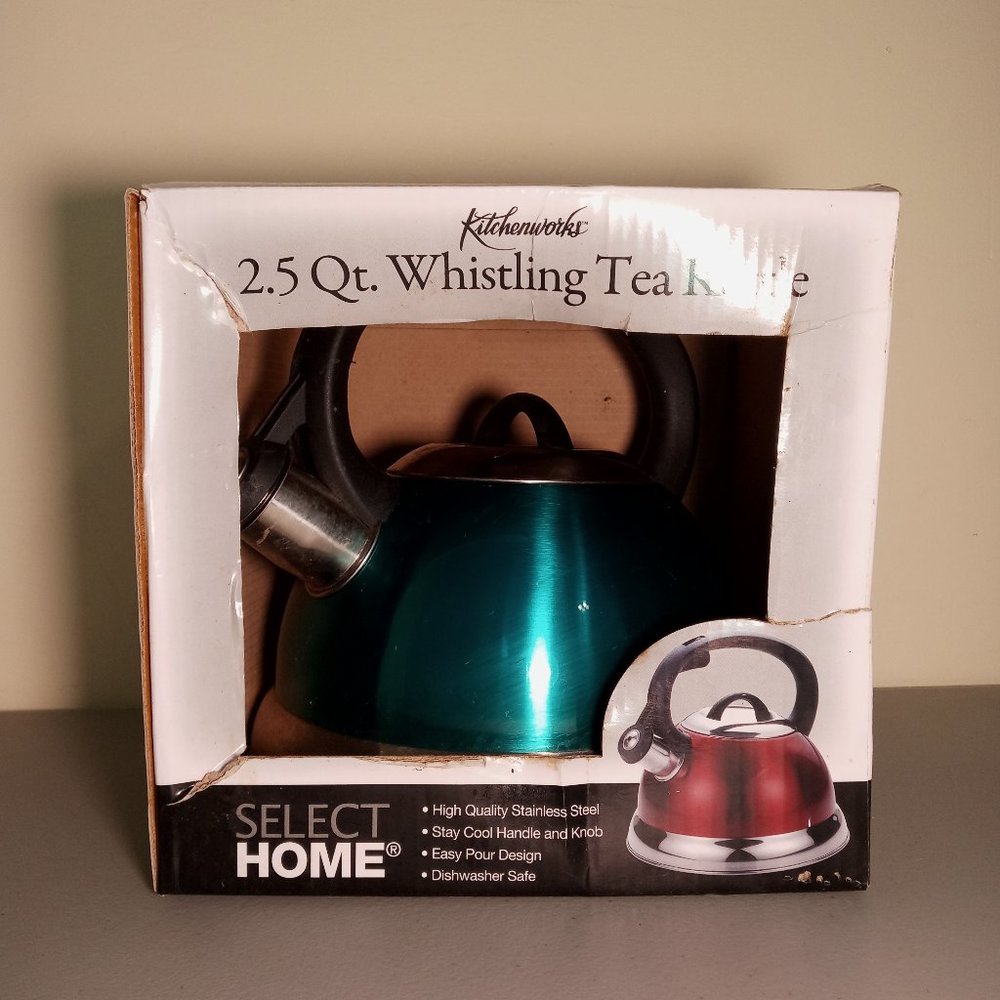 Kitchenworks 2.5 Qt Whistling Tea Kettle in Teal NEW in box